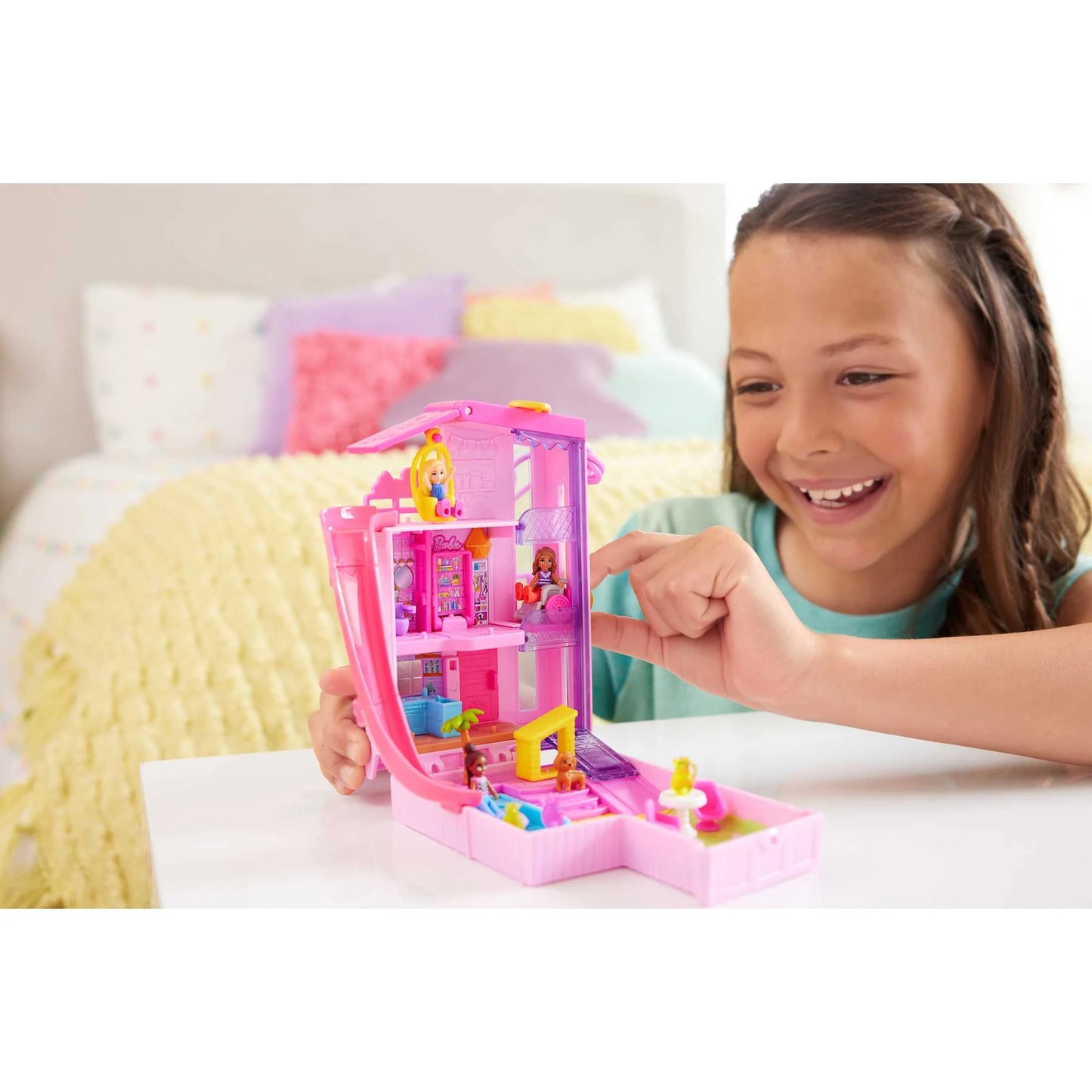 Barbie Dreamhouse Compact, Dollhouse Playset with 3 Micro Dolls, 1 Pet & 11 Accessories