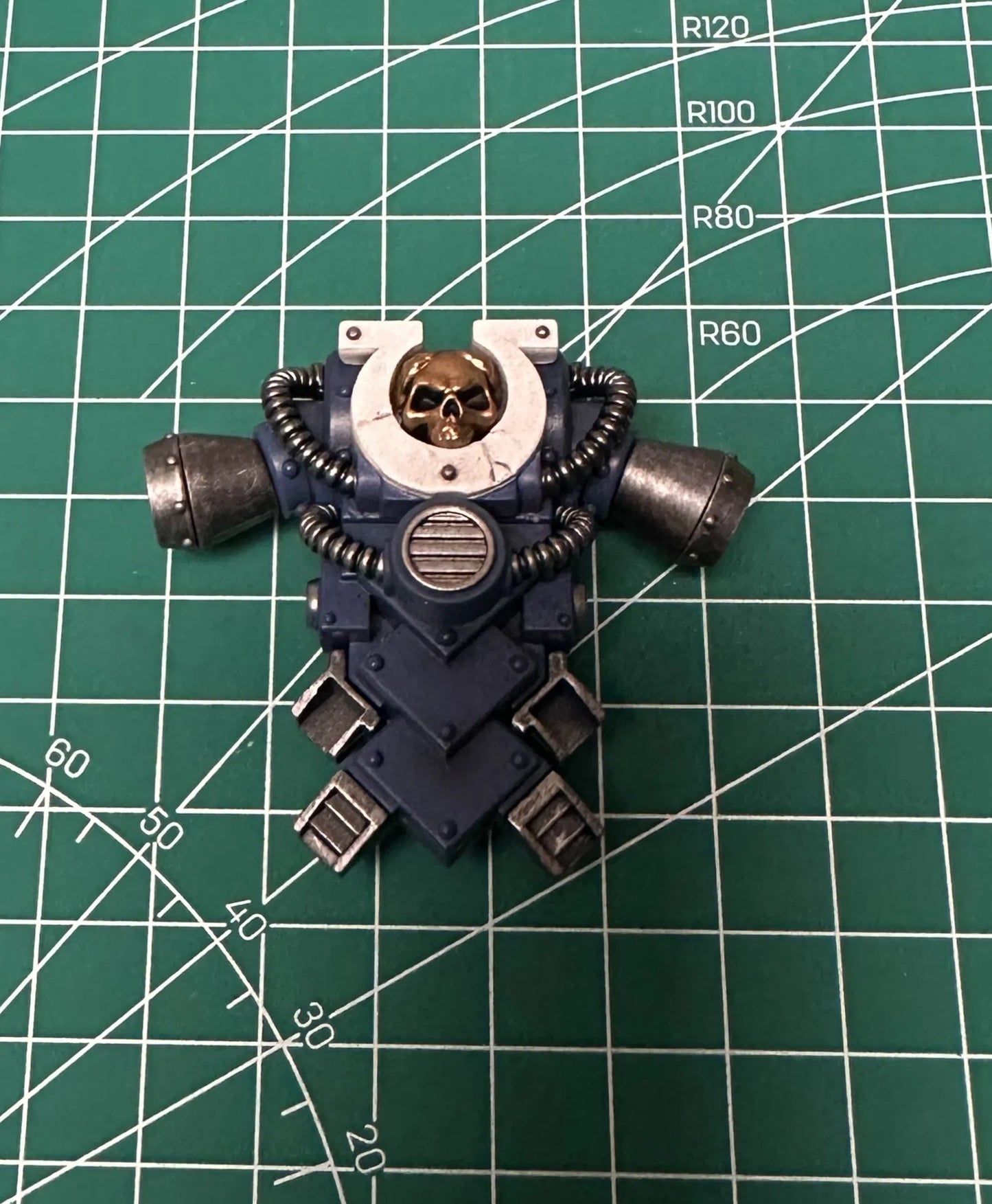 [IN STOCK] JOYTOY Warhammer 40K 1/18 Action Figures Ultramarines Invictarus Suzerain Squad Suzerain 5 Model Toy Boy Gifts